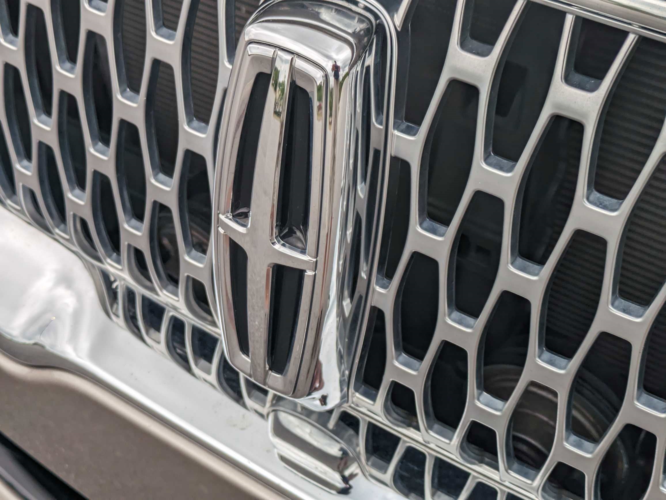 2020 Lincoln Nautilus Standard FWD